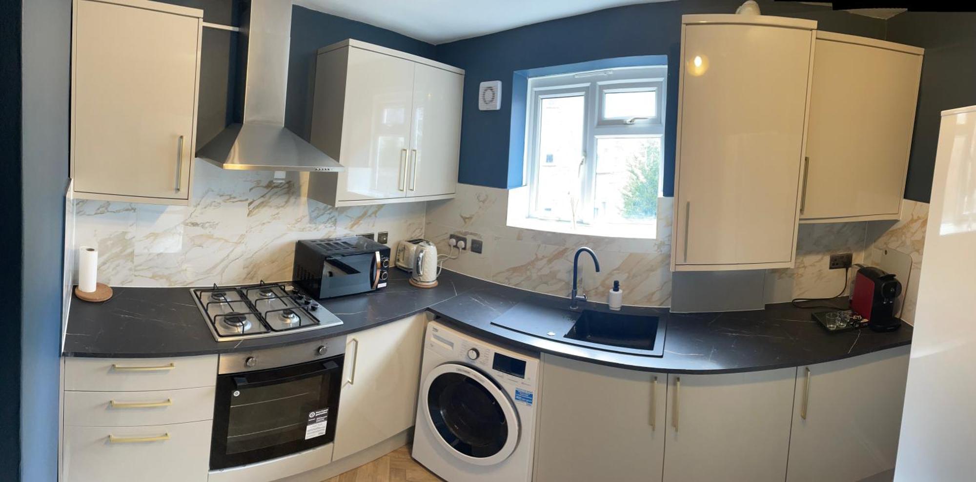 Elegant 2 Bedroom Flat In Chiswick Near Tube Stations Apartamento